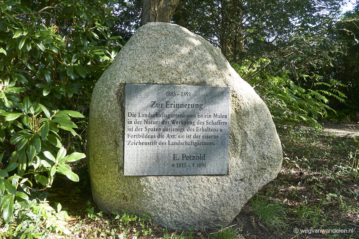Umfassungsweg - Steen van Petzold